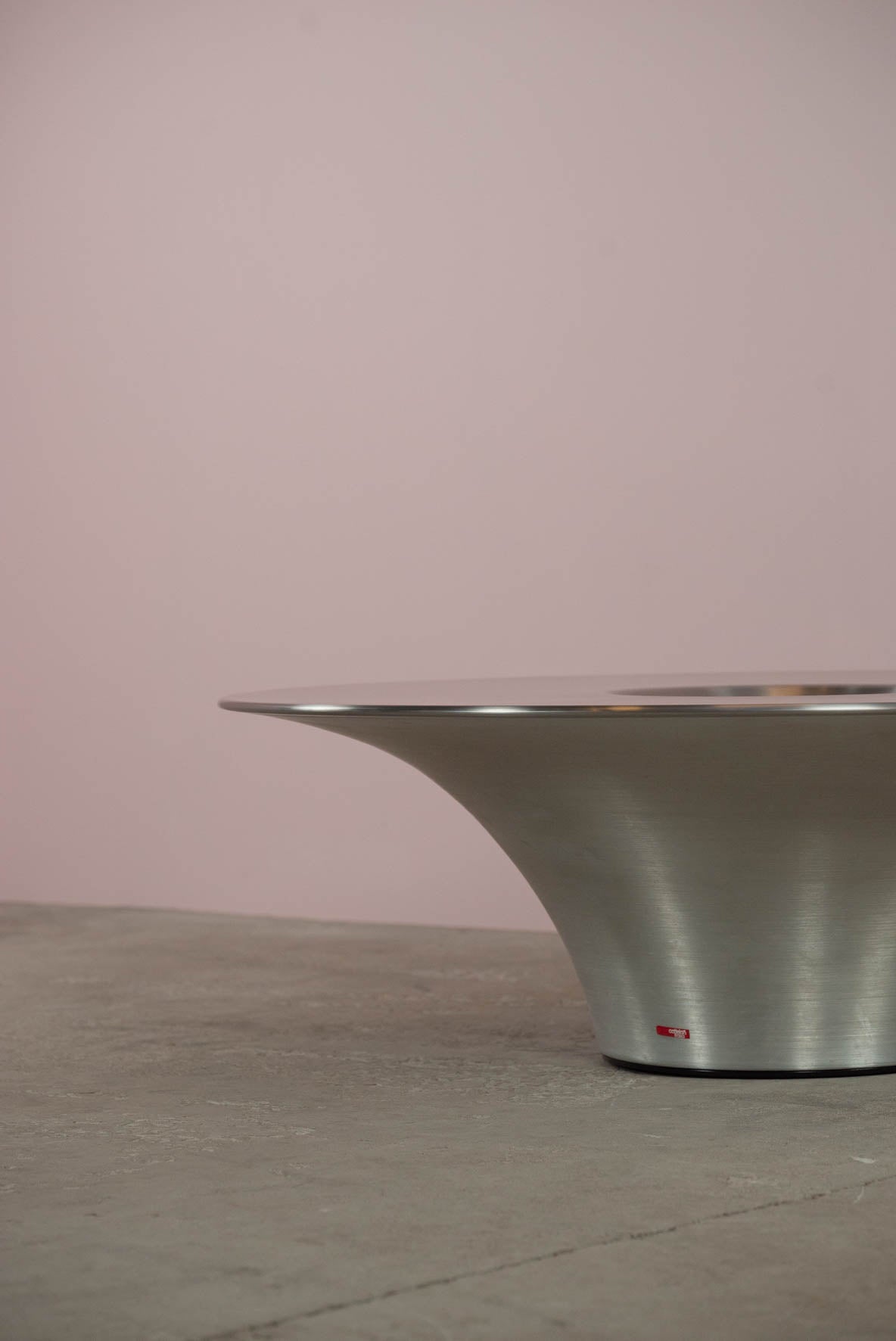 ‘Alien’ coffee table by Yasuhiro Shito for Cattelan Italia