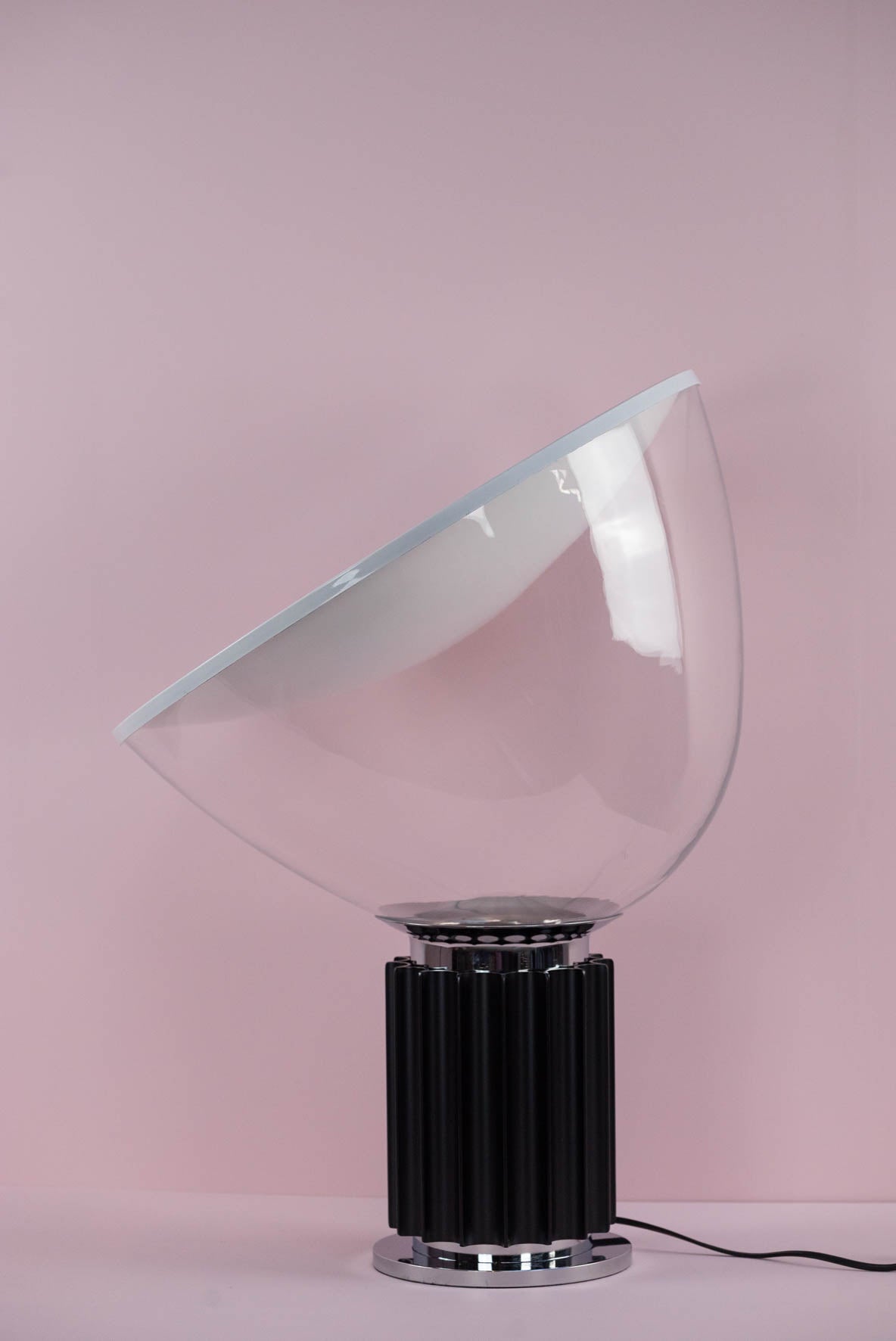 Table lamp Taccia by Achille Castiglioni and Pier Giacomo Castiglioni for FLOS