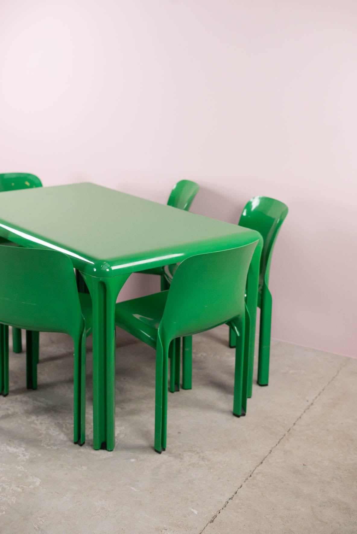 Set of 6 Selene chairs and Stadio 120 dining table by Vico Magistretti for Artemide